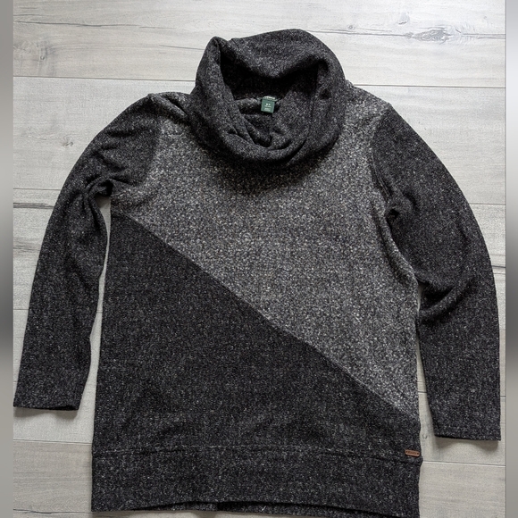 Roots Cowl Neck Sweater, size smal - Picture 2 of 5